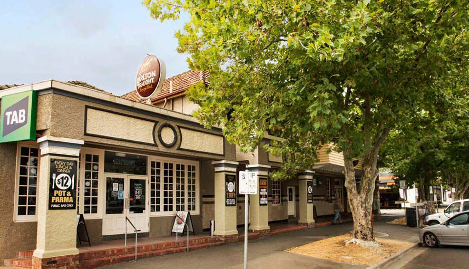 Olinda Creek Hotel in Lilydale